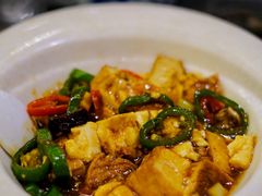 冬菇火腩焖山水豆腐-美极鲜食坊(宝安南路店)