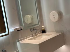 -涨巢·潮玩水疗局