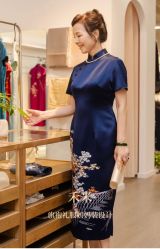 -禾米旗袍妈妈装礼服定制(嘉业国贸店)