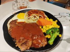 -汤姆家的牛排意面披萨(新城市广场店)
