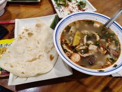 -岳记羊肠馆(陵园小区店)