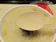 -肯德基(南京站A2检票口楼上)