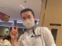 -海底捞火锅(宝龙广场夜宵主题店)