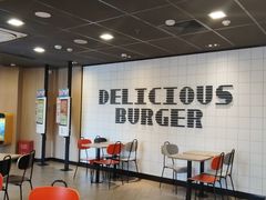 -麦当劳(中骏世界城店)