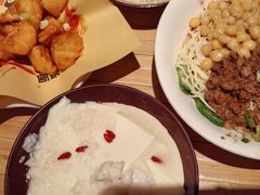 -周小波重庆小面·重庆名小吃(邹容路店)