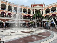 -佛罗伦萨小镇广佛名品奥特莱斯(疏港路店)