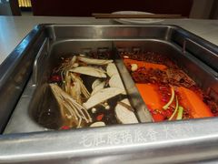 -旺龙巷重庆脆毛肚火锅·潜山扛把子店(潜山商业街店)