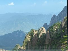 -黄山光明顶山庄