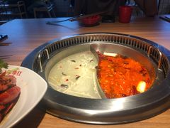 鸳鸯锅-季季红火锅(长沙步行街店)