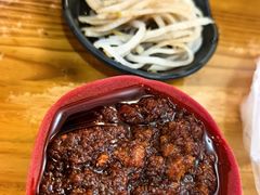 -丽虹云南过桥米线(兴工街店)