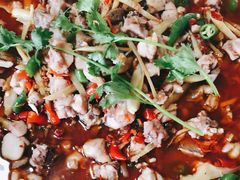 -兔行天下-鸿鹤鲜锅兔(中海国际店)