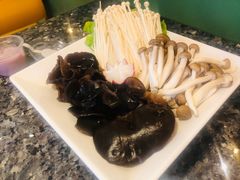 -一席地·本地鸡窝·杭帮鸡火锅(萧山银隆百货店)
