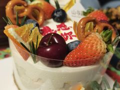 -山与蓝·轻糖鲜果蛋糕(勒泰店)