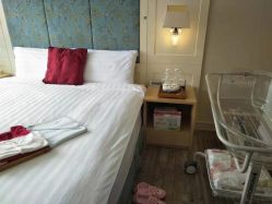 -知爱母婴专护全套房月子会所(新华路店)