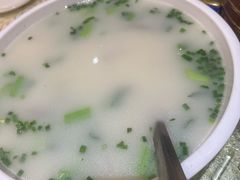 -鹏城人家海鲜酒家·23年老字号(较场尾店)