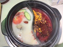 -钢管厂五区小郡肝串串香火锅(梅川路店)
