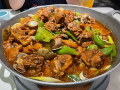 特色蛤蜊炒鸡-红楼饭店(孙村店)