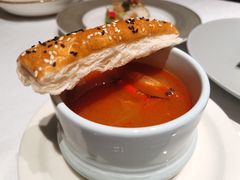 酸辣海鲜汤-巴罗萨澳洲滚石牛排(万达广场店)