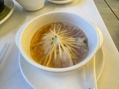 鲜蟹肉龙虾汤包-北京厨房(西安SKP店)