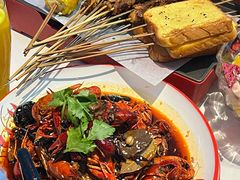 -路边边地标烧烤·川菜·小龙虾·音乐酒馆(良乡长虹店)