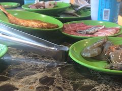 -新艺自助美食城(中山路店)