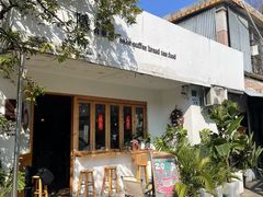 -In Cafe隐食研室