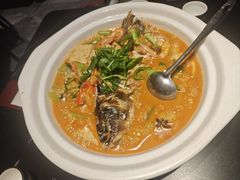 招牌鱼头泡饭-明丰小渔馆(明月路店)
