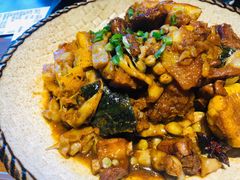 压锅大丰收-95号酱骨·一块豆腐(展春园西路店)