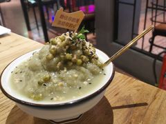 绿豆冰沙-怪噜范·老贵阳街头名小吃(数博万达店)