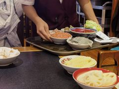 -沸炉重庆老火锅(军事博物馆店)