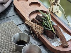 喜洲招牌手撕牛肉-喜洲吧·江畔老船厂·庭院餐厅(喜临院店)