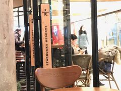 -星巴克臻选(北京银泰店)