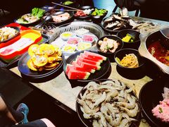 -烤圣自助美食音乐餐厅