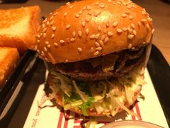-The Habit Burger Grill 哈比特汉堡(复兴soho店)
