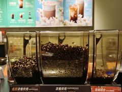 -星巴克臻选(上海中环广场2F店)