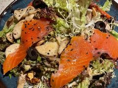 烟熏三文鱼杂菌沙拉-BE BRIGHT KITCHEN(正佳广场店)