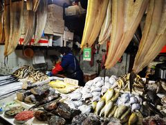 -七宝蔬菜农副产品综合交易市场-停车场