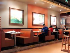 大堂-The Habit Burger Grill 哈比特汉堡(复兴soho店)