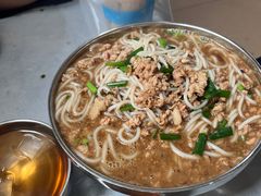 -正宗杨记普洱酸醋米线(总店)