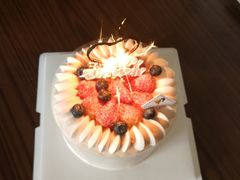 草莓遇见桃子-逸绮瑶澜Miss Mousse Cake蛋糕(三里屯SOHO店)