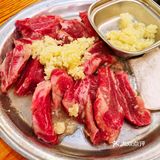 这家烤肉店的肉肉 🥩 口感真棒 (^～^)