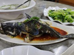-亚龙湾8号(丁村万人海鲜广场店)