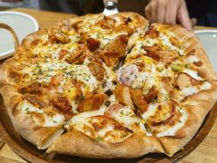 -Dragon Pizza•圆脸龙披萨·牛排餐厅