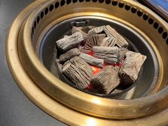 -铭牛烧肉·和牛海鲜自助(高新月牙湖店)
