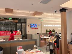 -肥肥虾庄·金牌油焖大虾(汉口城市广场店)