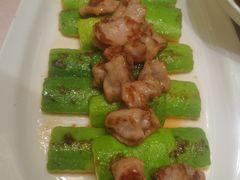 脆小瓜炒爽肉-王府井酒店(金桥港湾店)