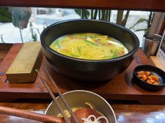 -银米·云南传统过桥米线(双廊黑金冠店)