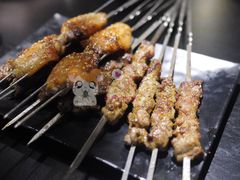 羊肉串-西街夜油条·麻团包乌饭