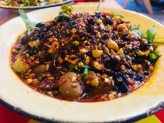 -拈签一笑黄牛肉辣卤串串