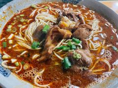 红烧肥肠小面-丁丁猫重庆小面(徐州路店)